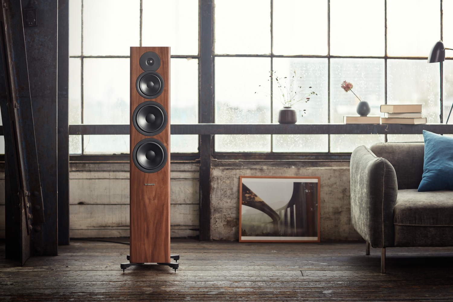 Altavoces para cine, sonido para películas Costa Rica, cine en casa, home theater, experiencia cine, audio alta gama y alta fidelidad, diseño sonoro, sonido arquitectónico